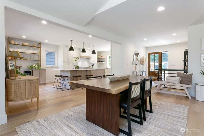 Traditional Modern Dining Area