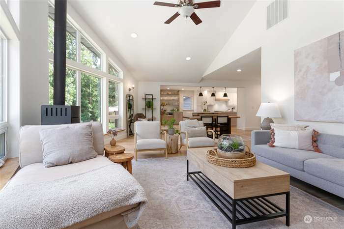 Traditional Modern Entry